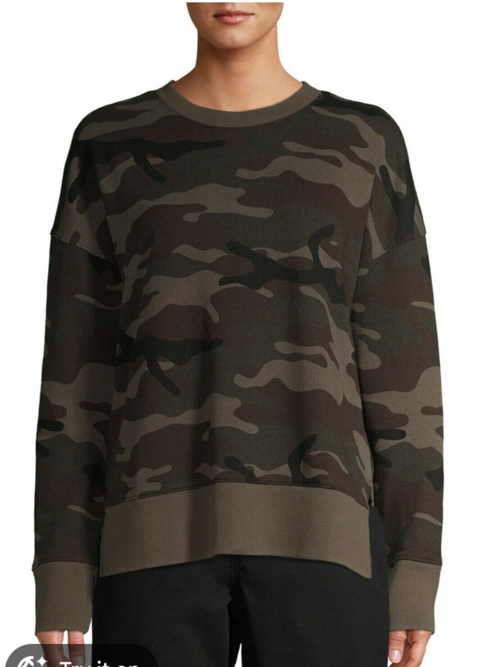Time and Tru Large Olive Green Camo Crewneck Sweatshirt.
